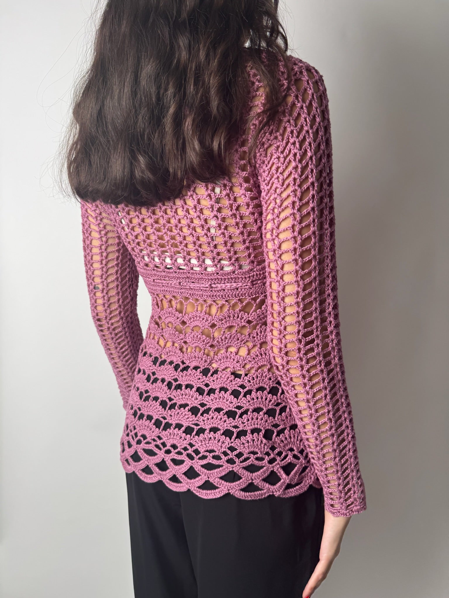 ‎חולצת קרושה סרוגה ורודה (M)