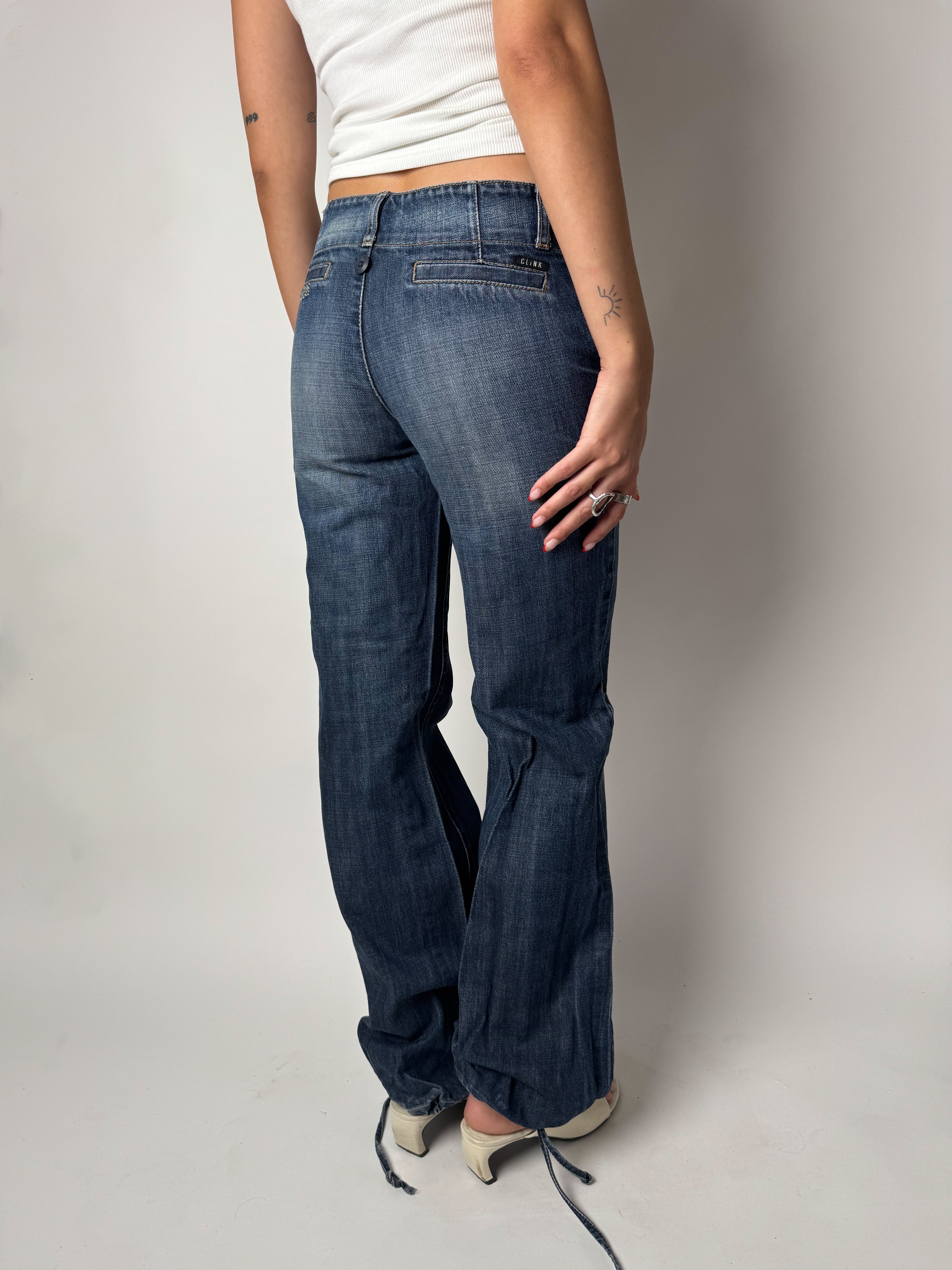 ג׳ינס בגזרה מתרחבת (34)