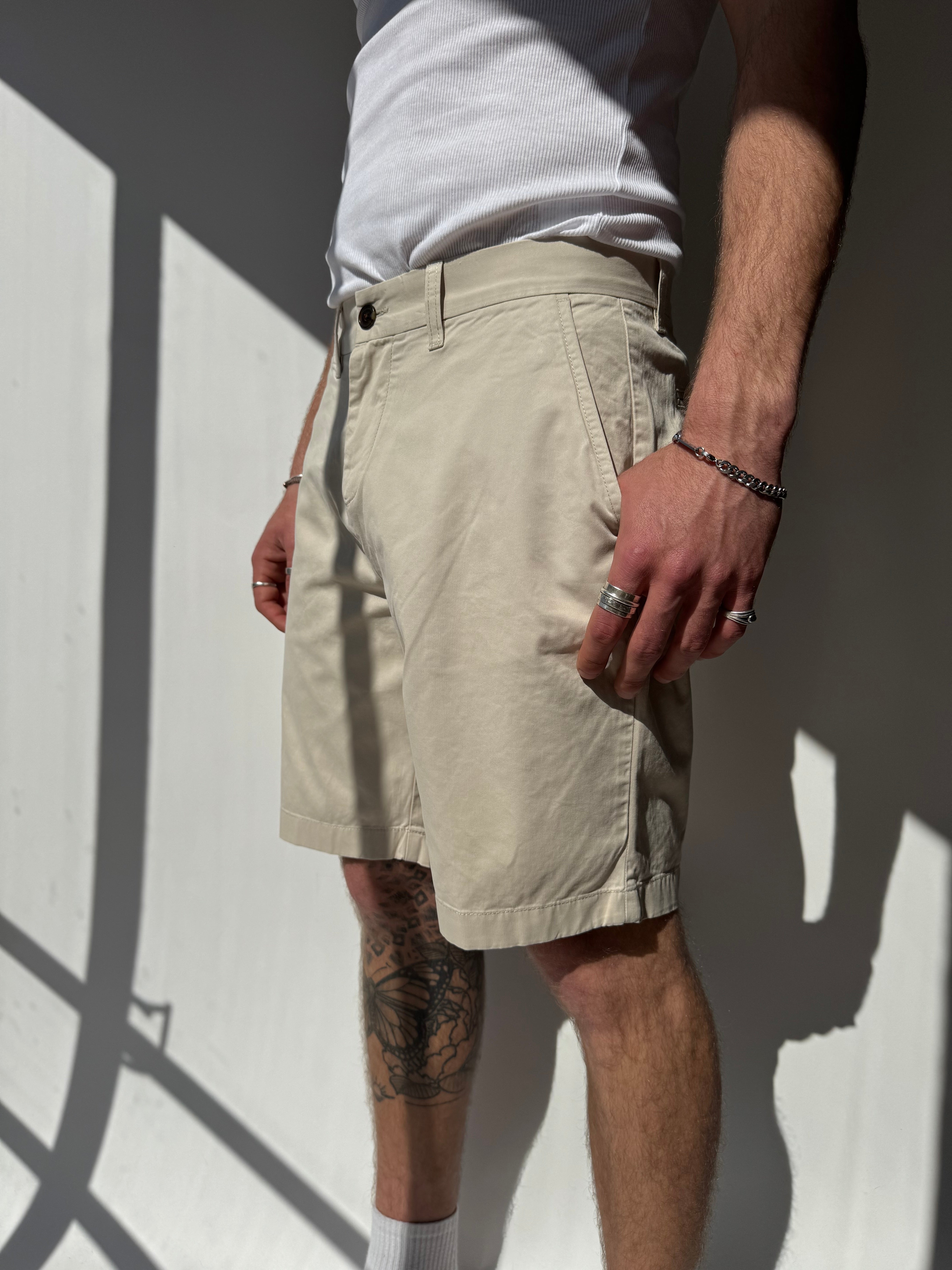 מכנסים צ׳ינו קצרים Tommy Hilfiger (41)