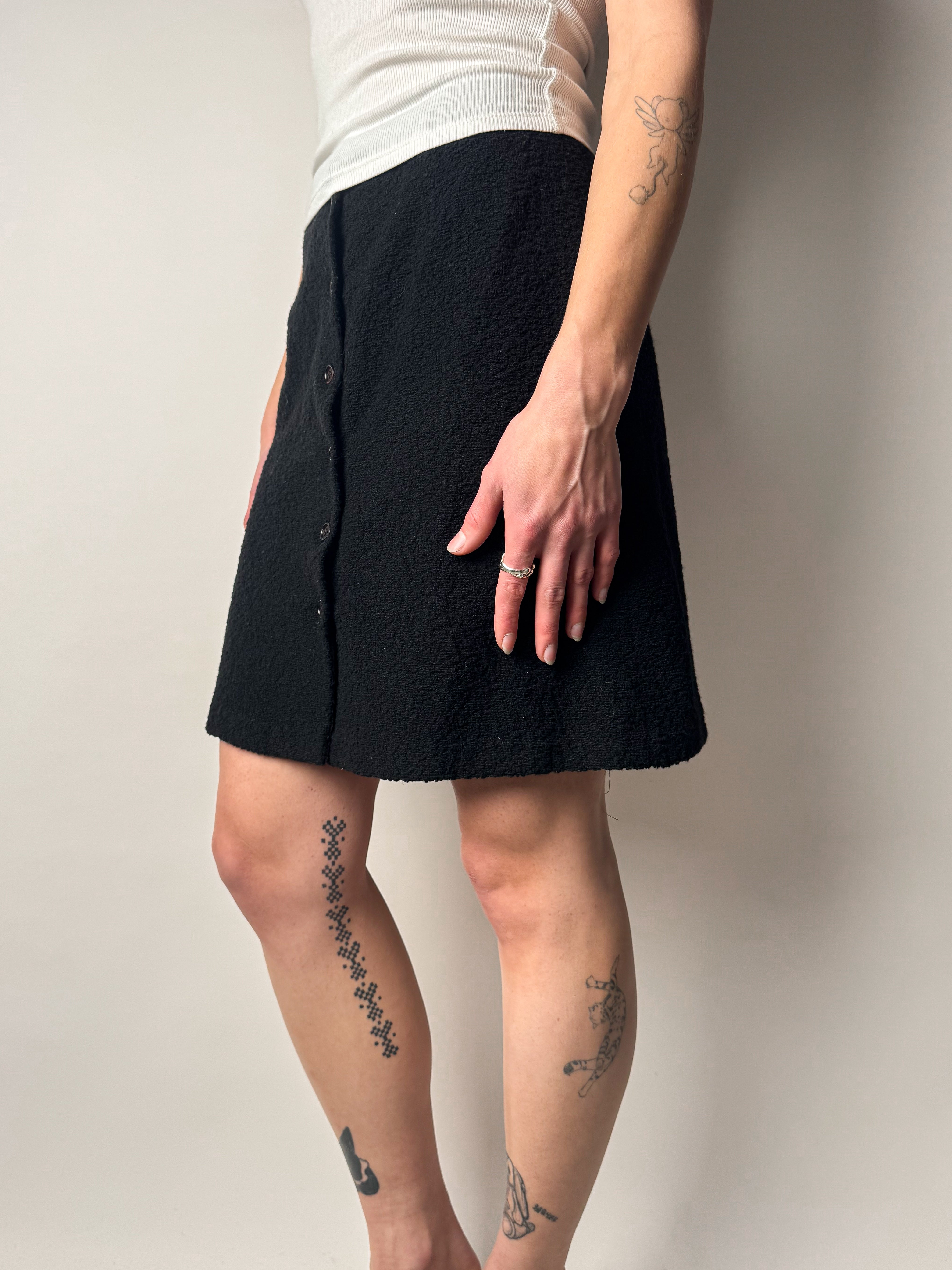 חצאית צמר כפתורים (36-38)