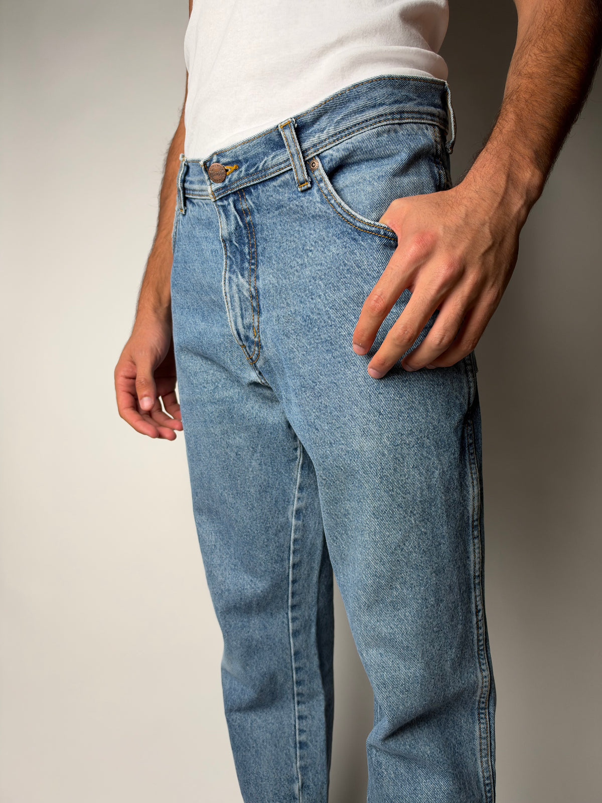ג׳ינס בהיר Wrangler (44)