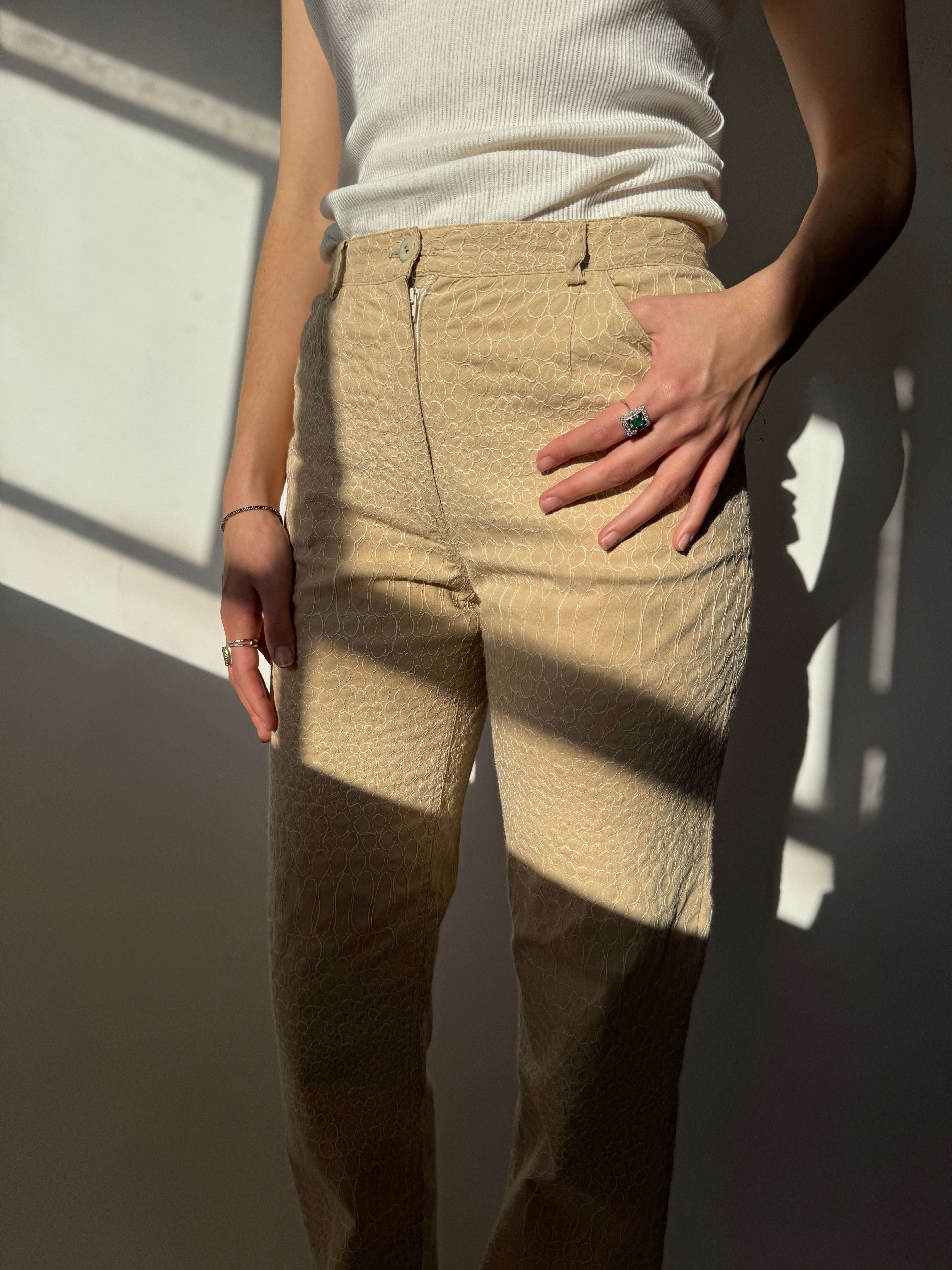 מכנסיים בשילוב רקמה נחשית (34)