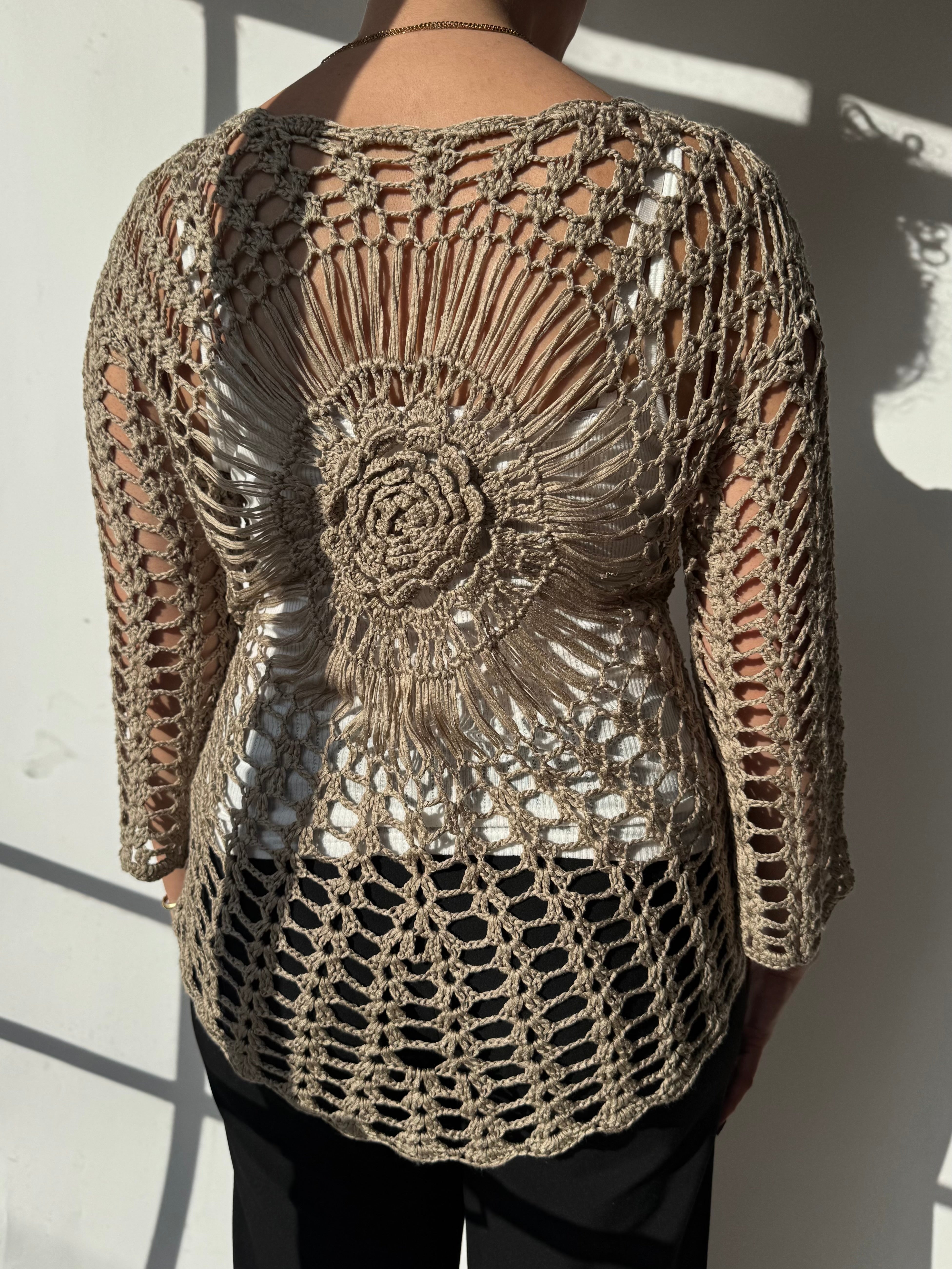 עליונית קרושה פרחונית (L)