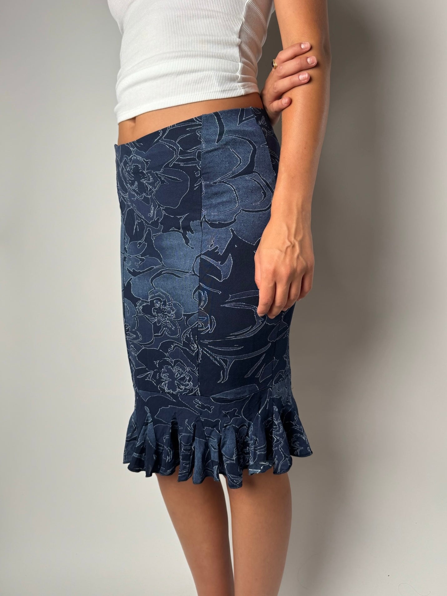 חצאית מידי בהדפס פרחוני (36-38)