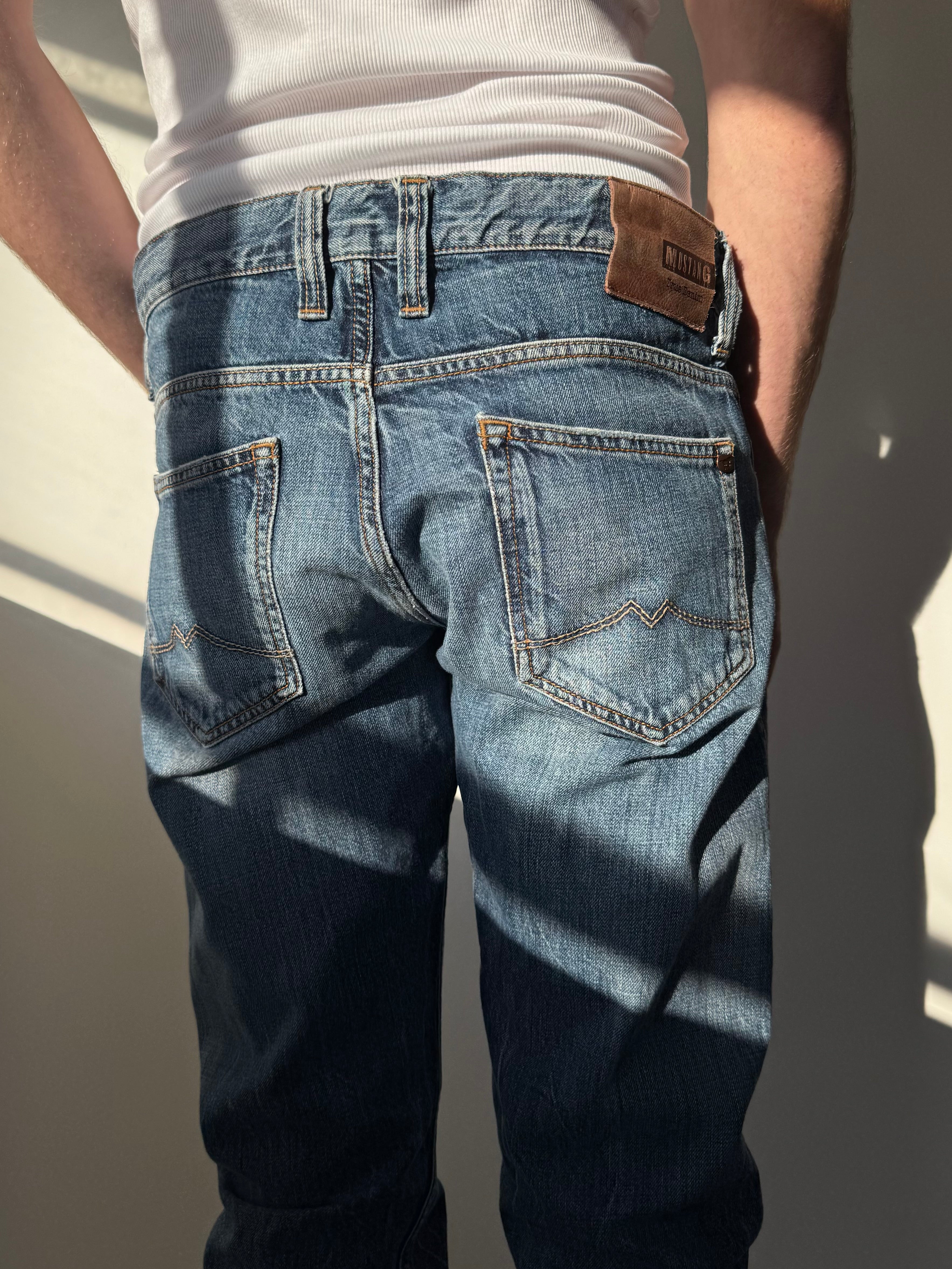 ג׳ינס משופשף Mustang (44)