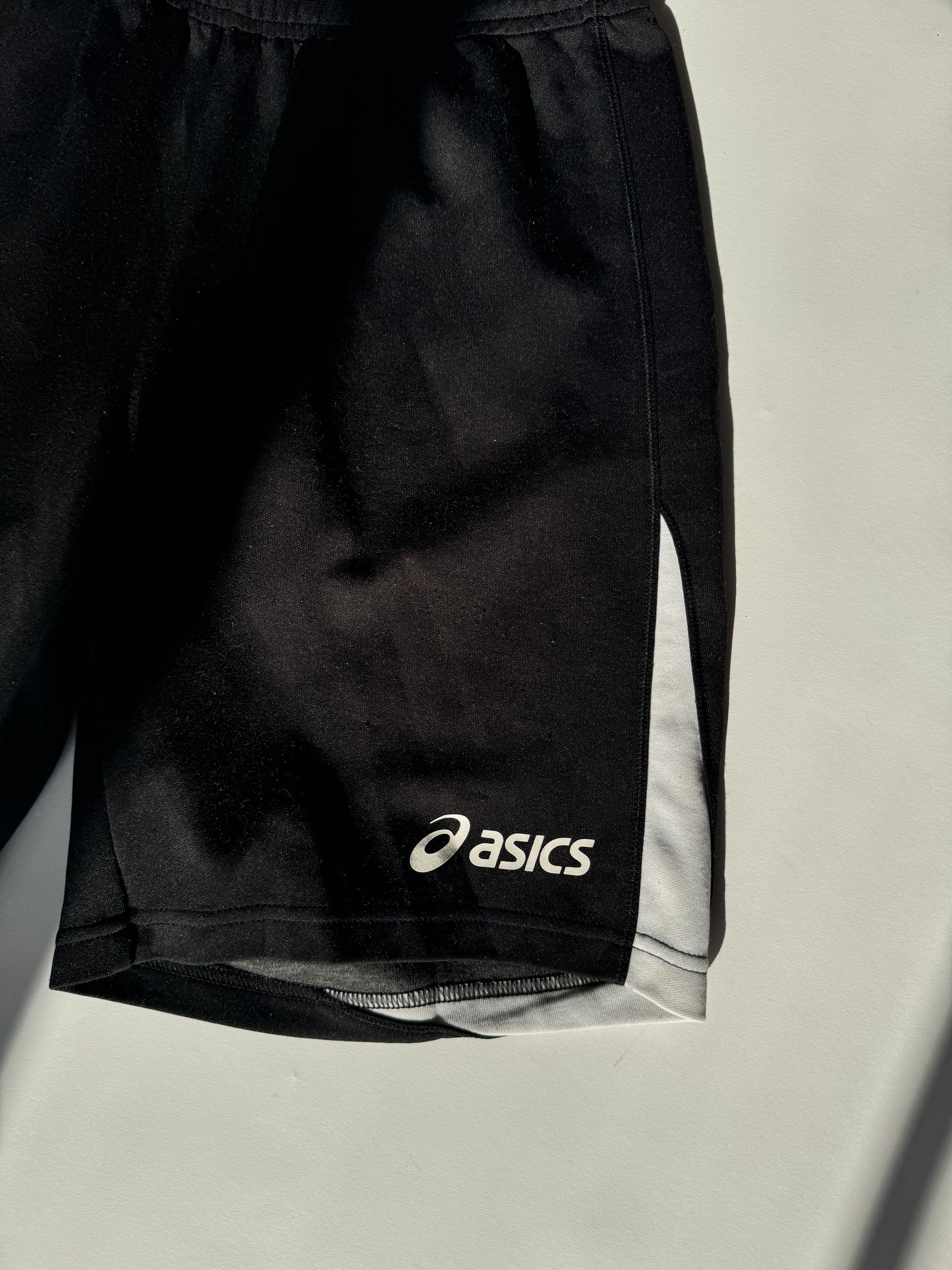 מכנסי ספורט קצרים Asics (XS)