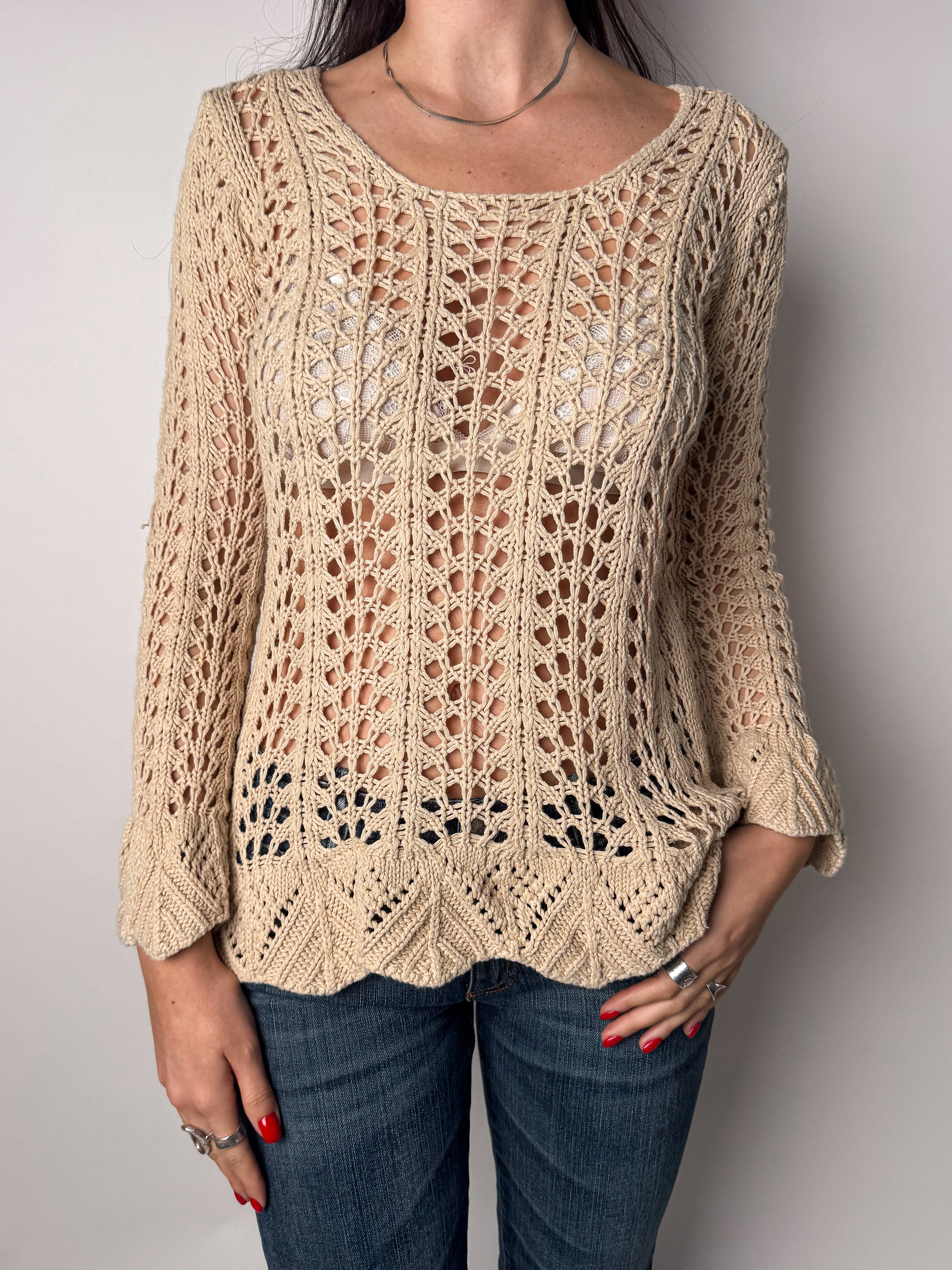 חולצת קרושה בז׳ (S-M)