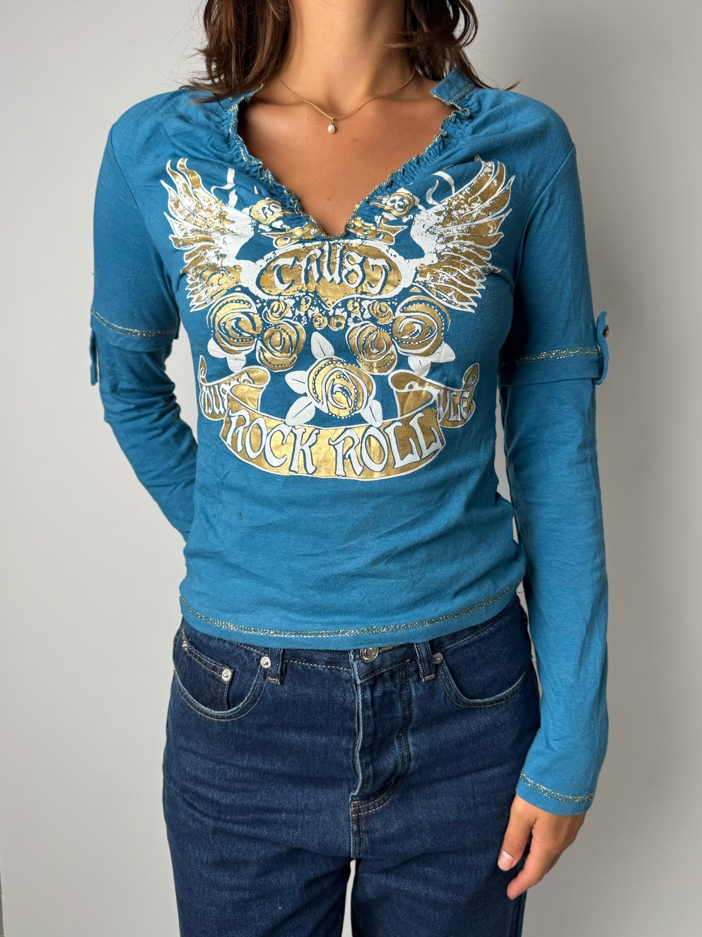 חולצה עם הדפס גרפי מטאלי (S-M)