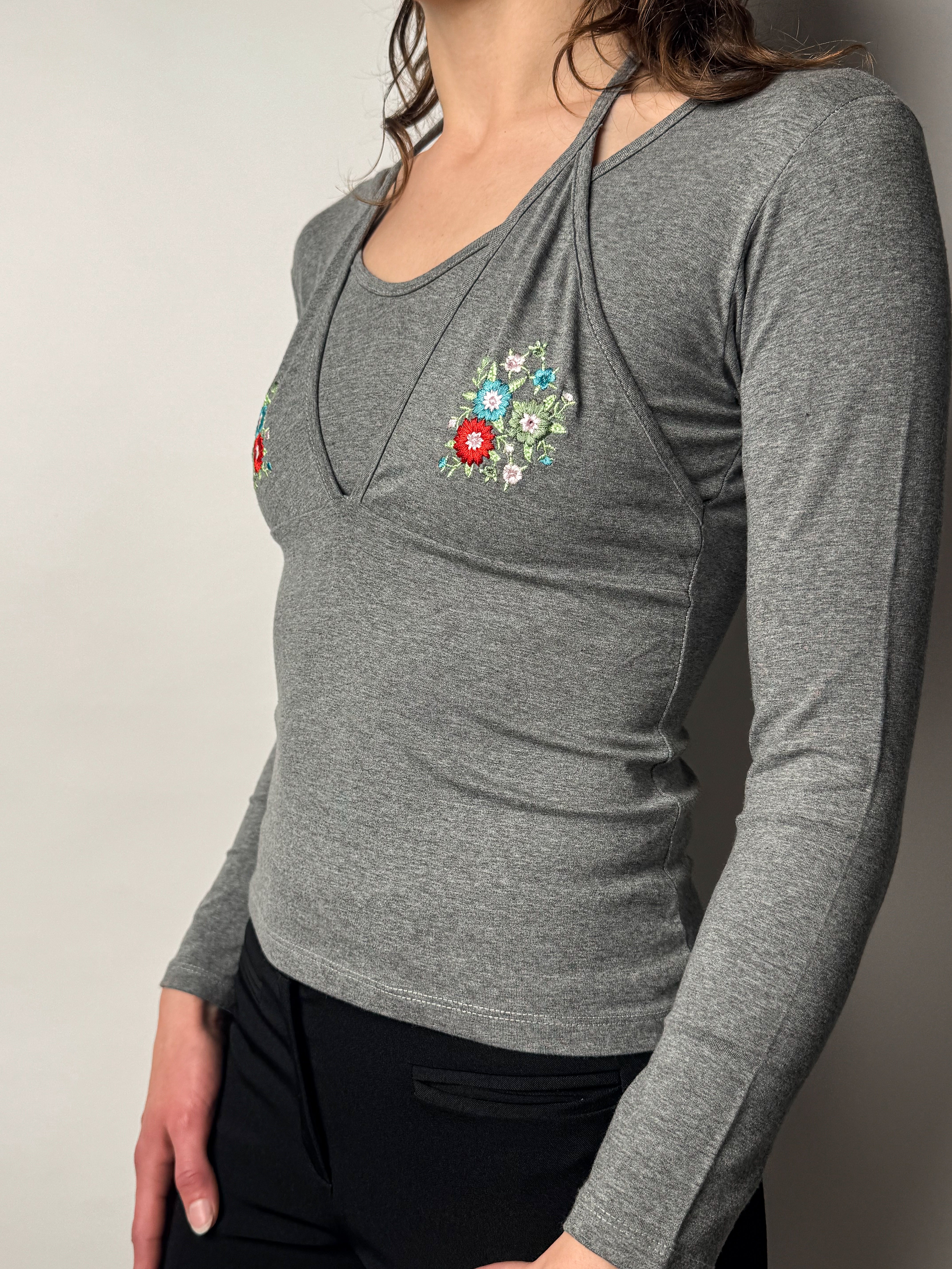 חולצה שכבות בשילוב רקמה (XS-S)