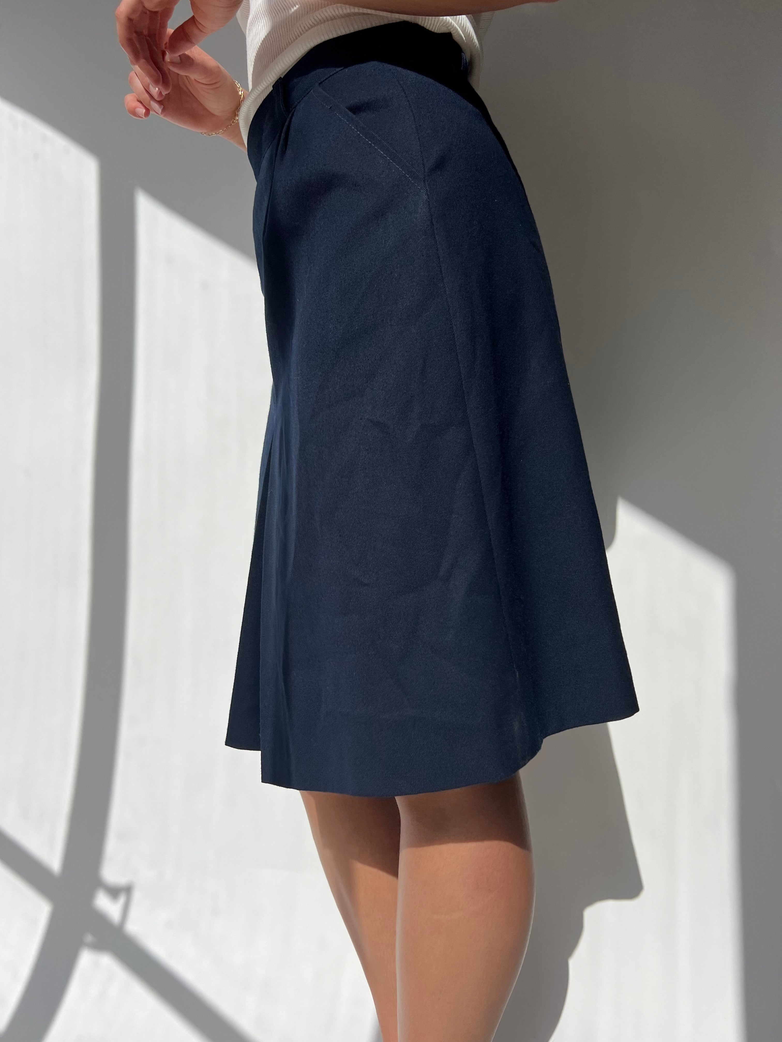 חצאית מחוייטת כחול נייבי (38)