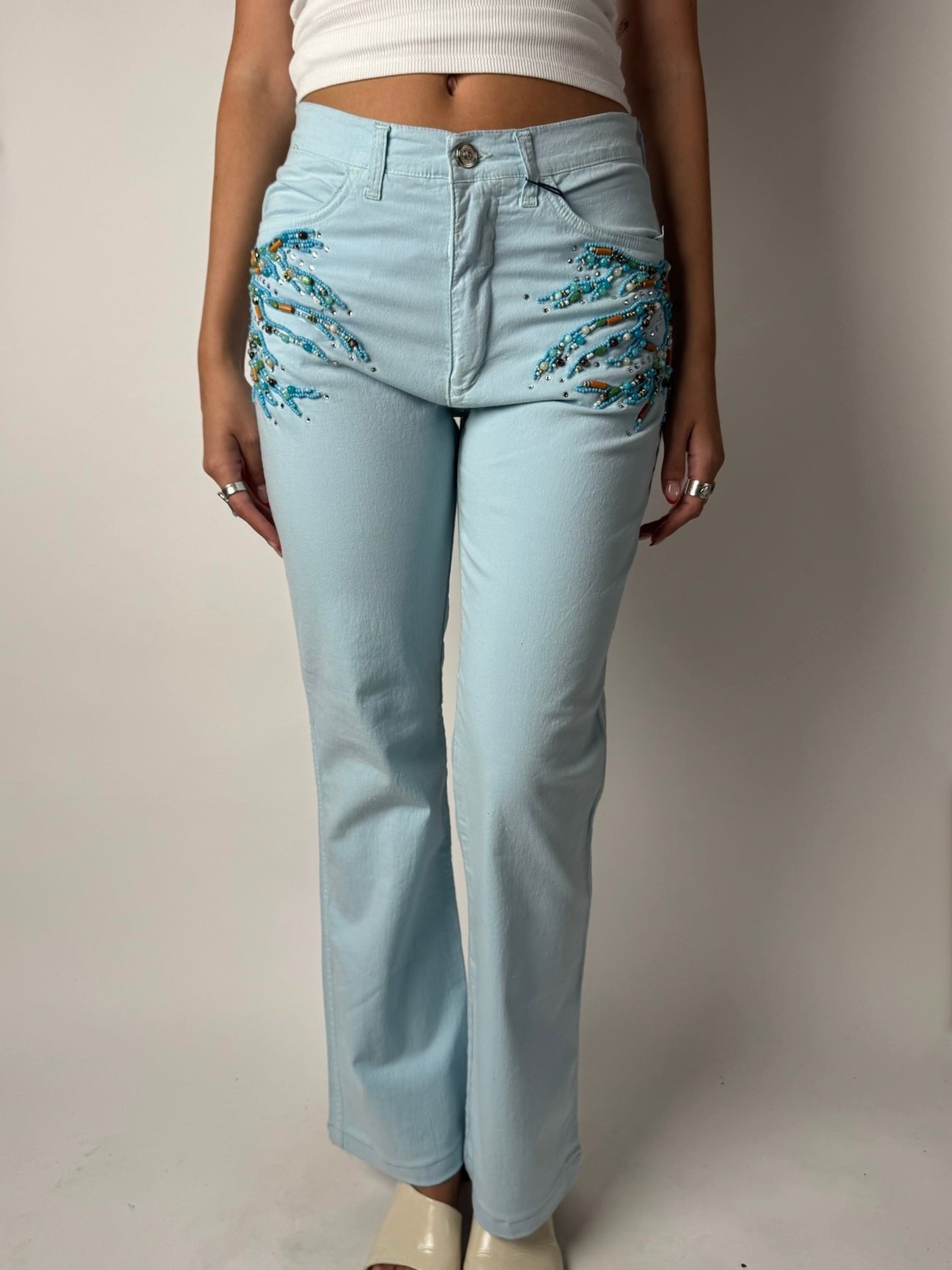 מכנסיים מחויטים בשילוב חרוזים (36)