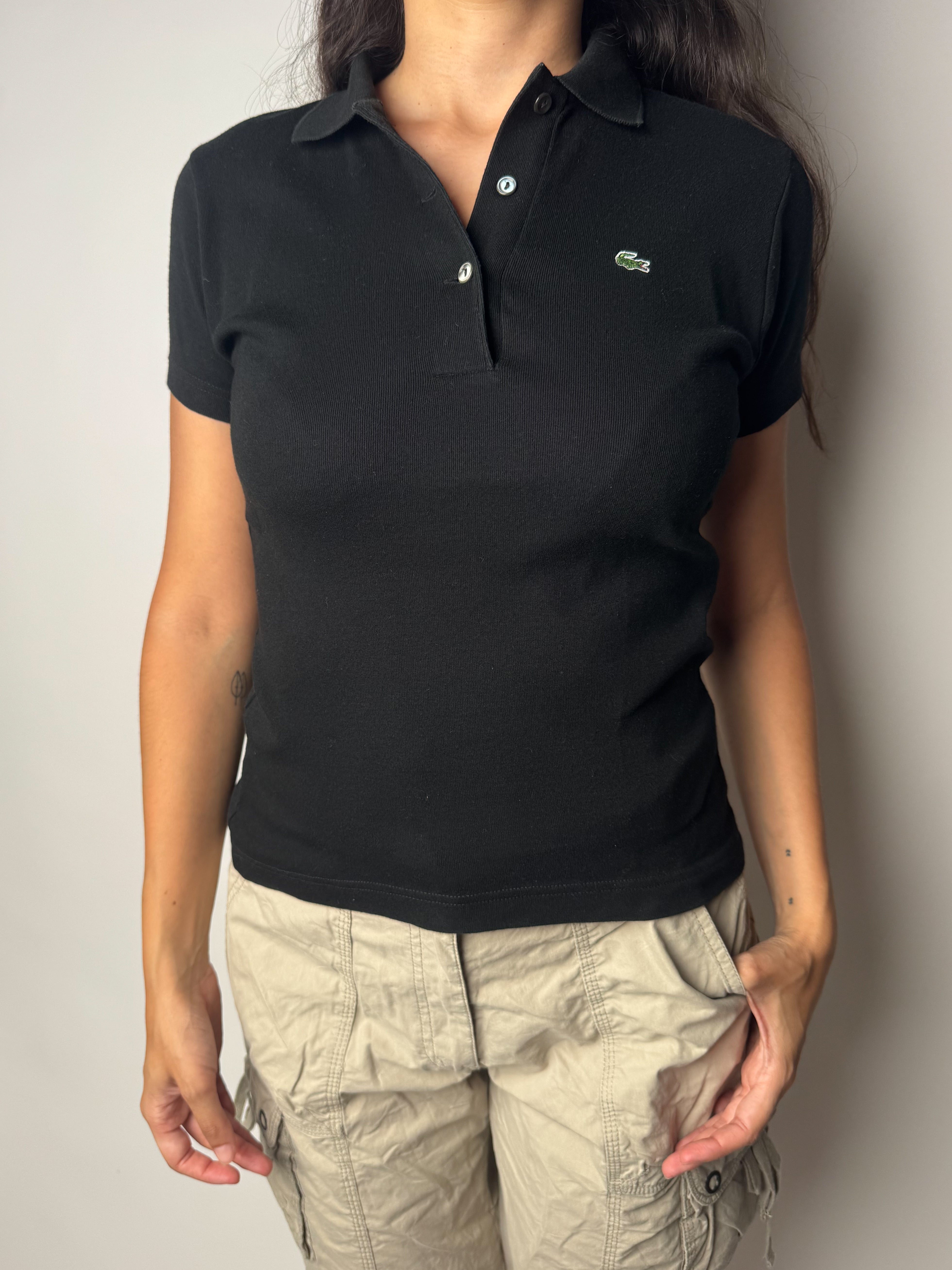 חולצת פולו שחורה Lacoste (M)