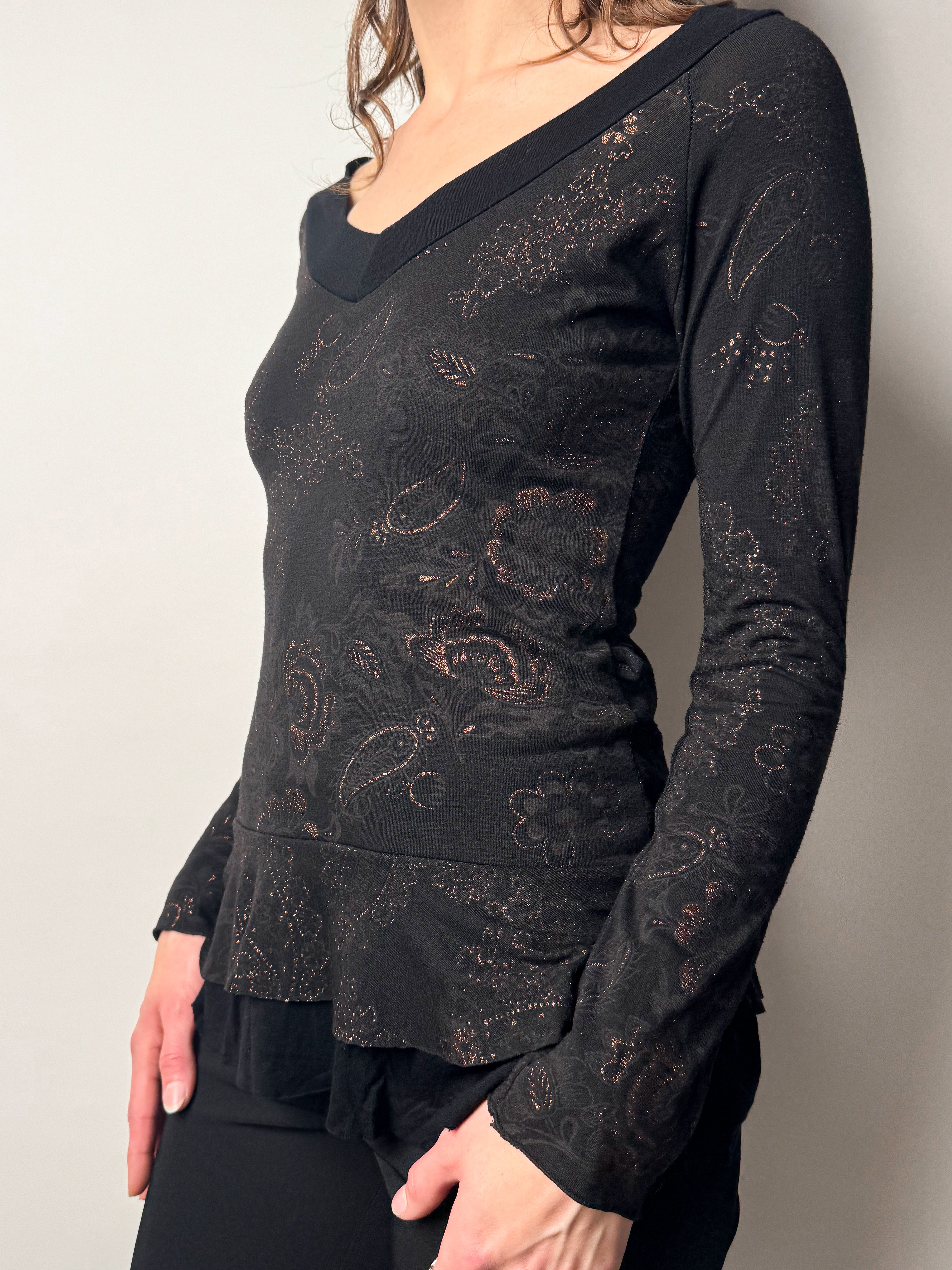 טוניקת וי ארוכה פרחונית (M)