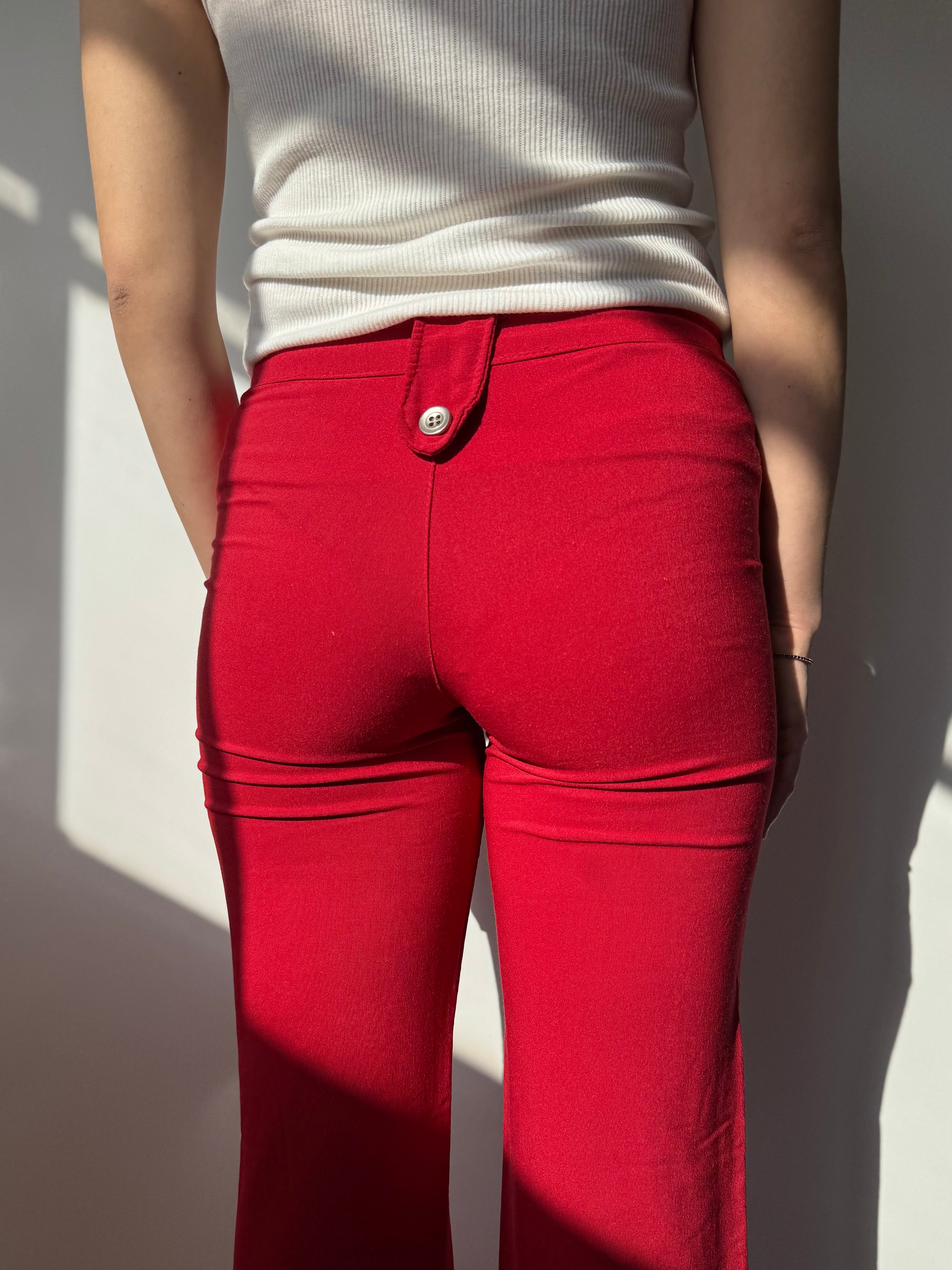 מכנסיים מתרחבים אדומים (32-34)