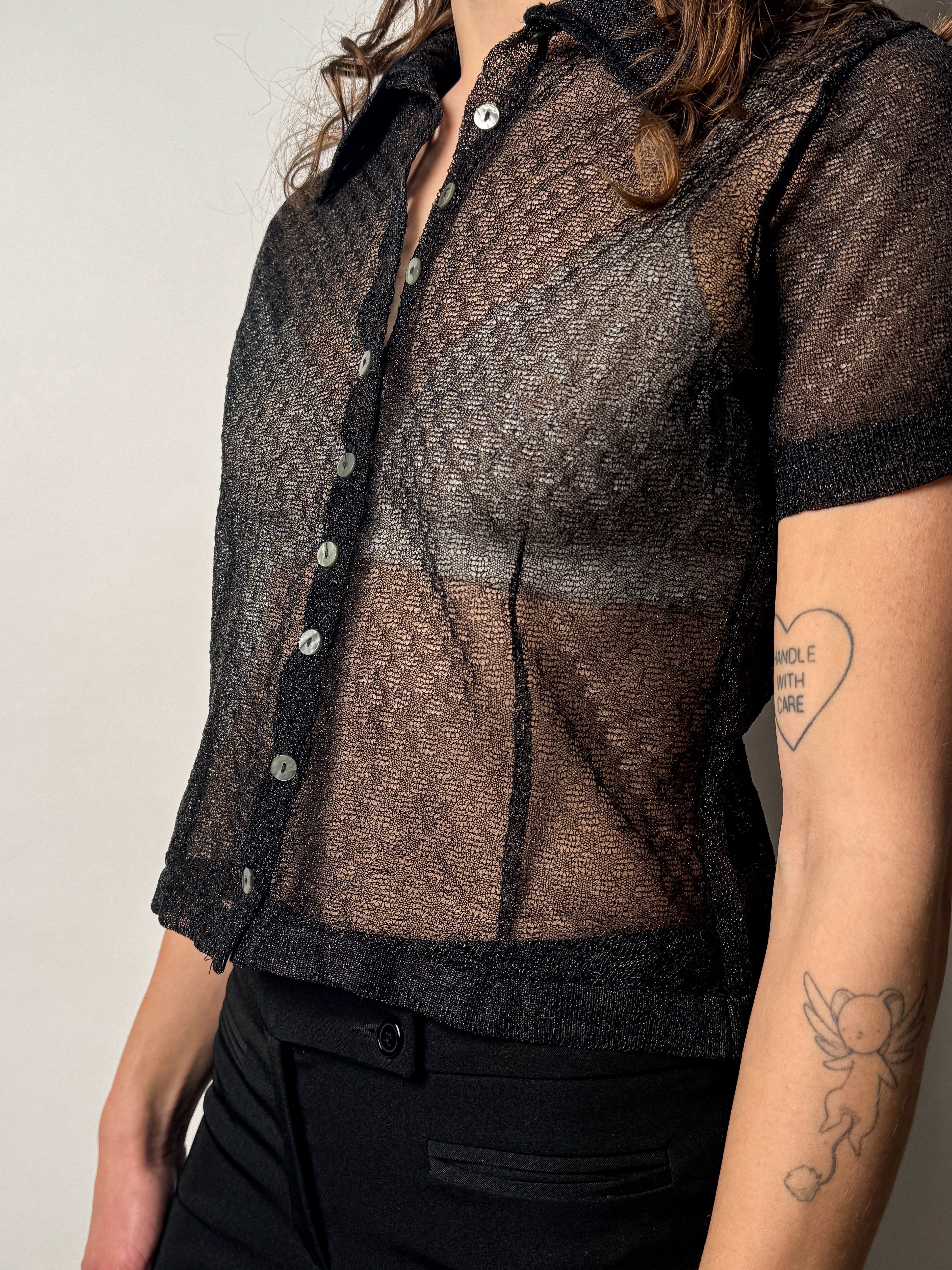 חולצה מכופתרת מבד רשת (S)