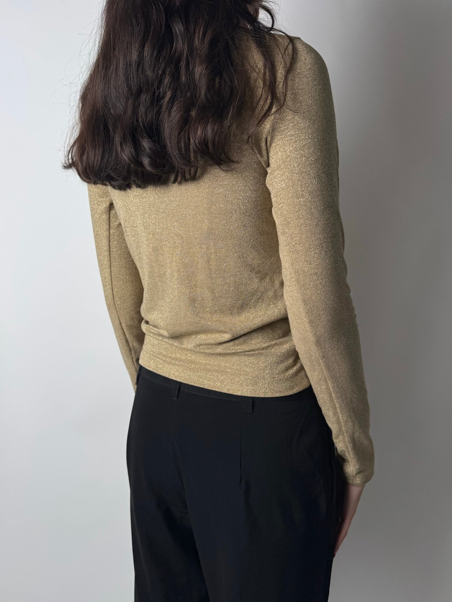 ‎חולצת מעטפת זהב מנצנצת (M)