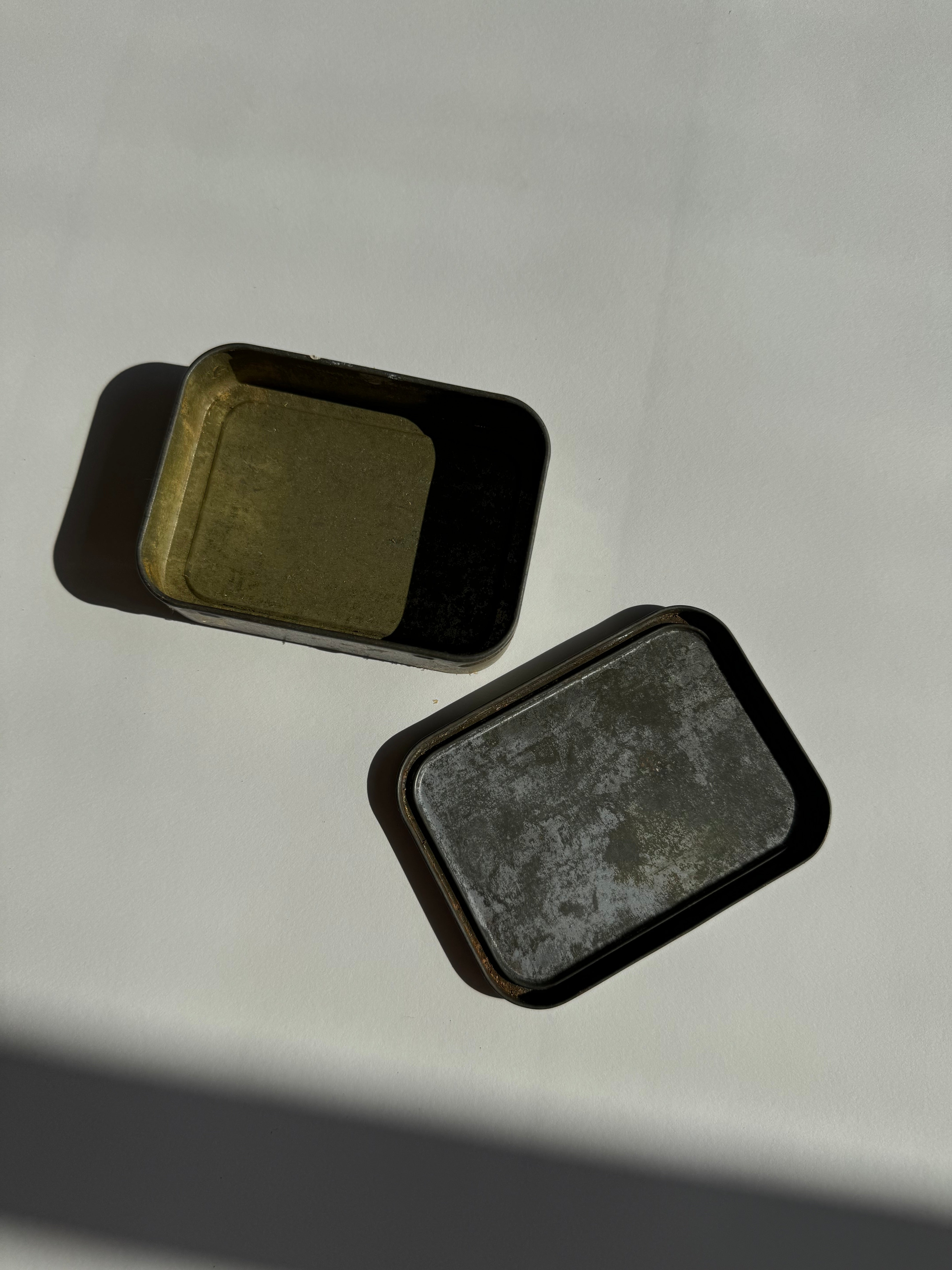 קופסת טבק וינטג׳ Player's