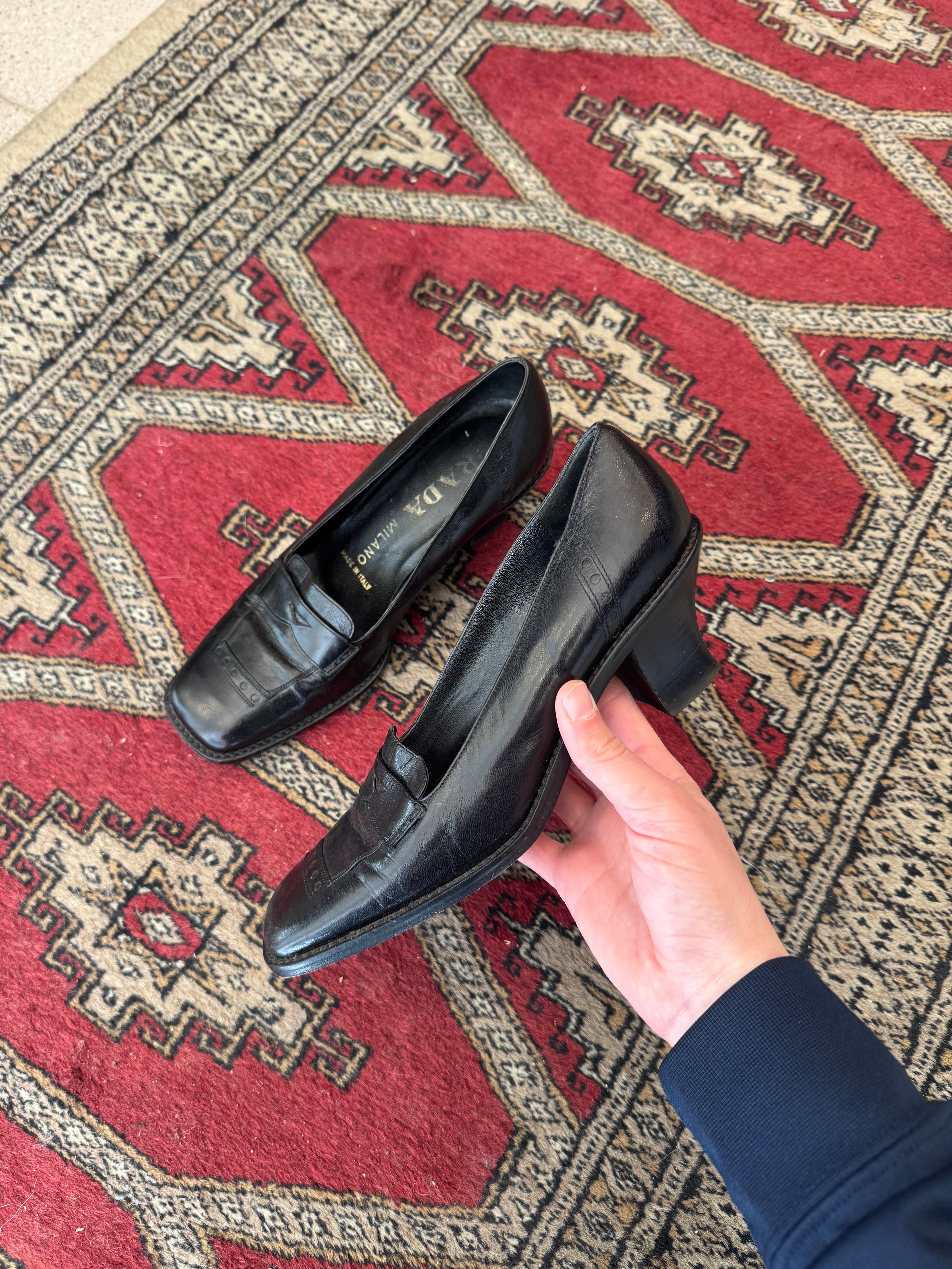 נעלי מוקסין שחורות מעור Prada (35.5)