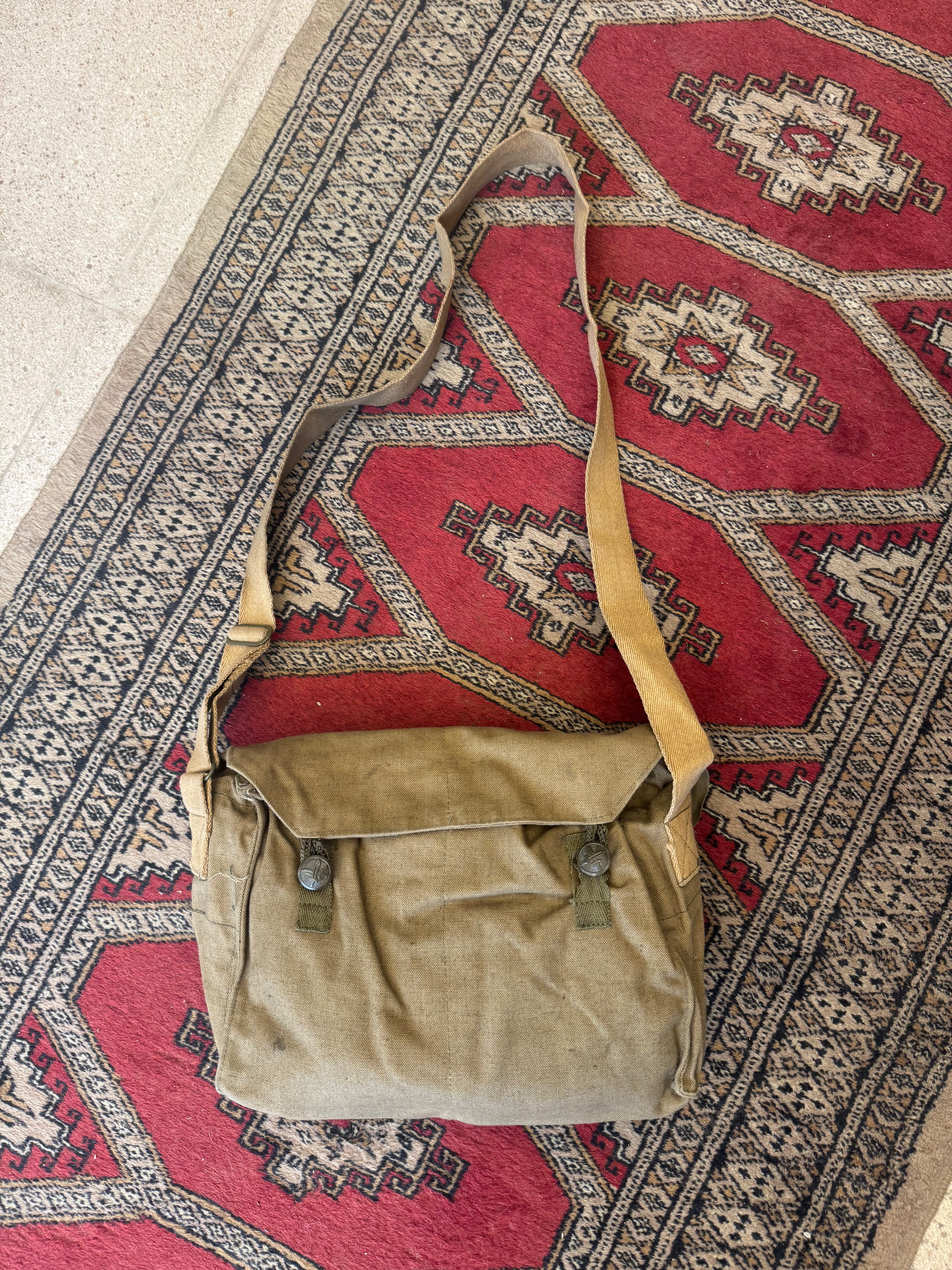 תיק צד צבא צ׳כוסלובקיה 1975