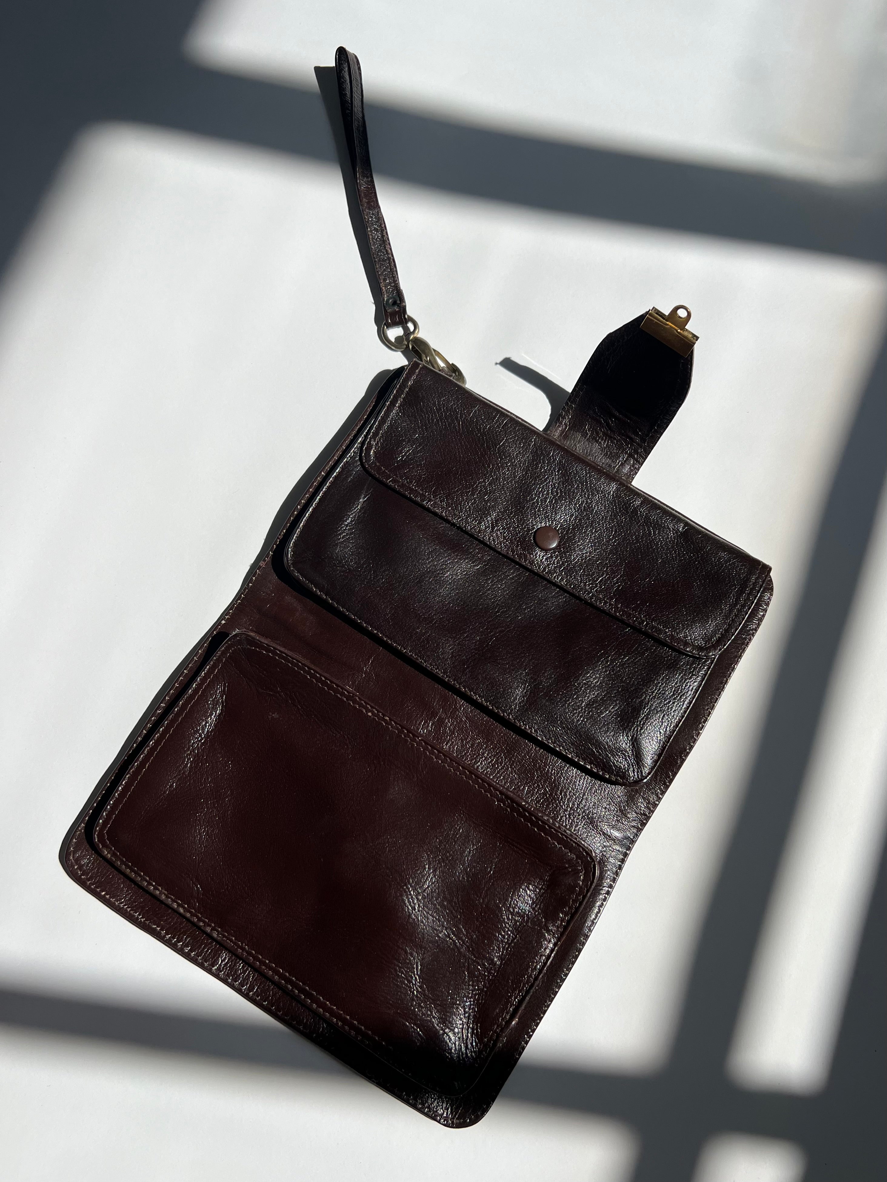 תיק יד עור חם