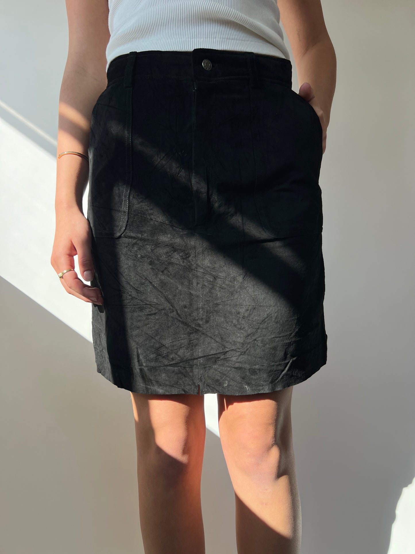 חצאית זמש שחורה (38)