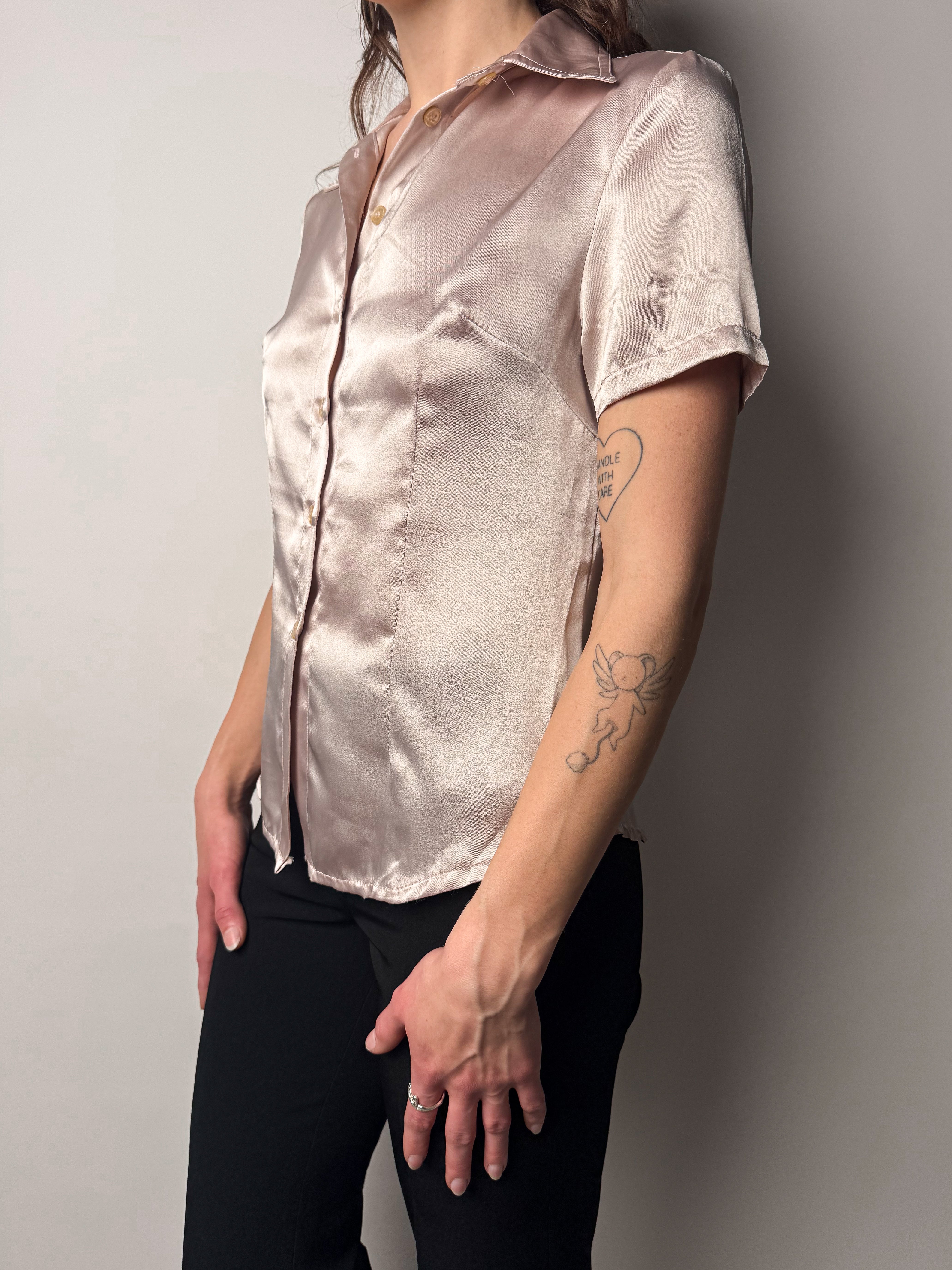 חולצה מכופתרת מבריקה (M)