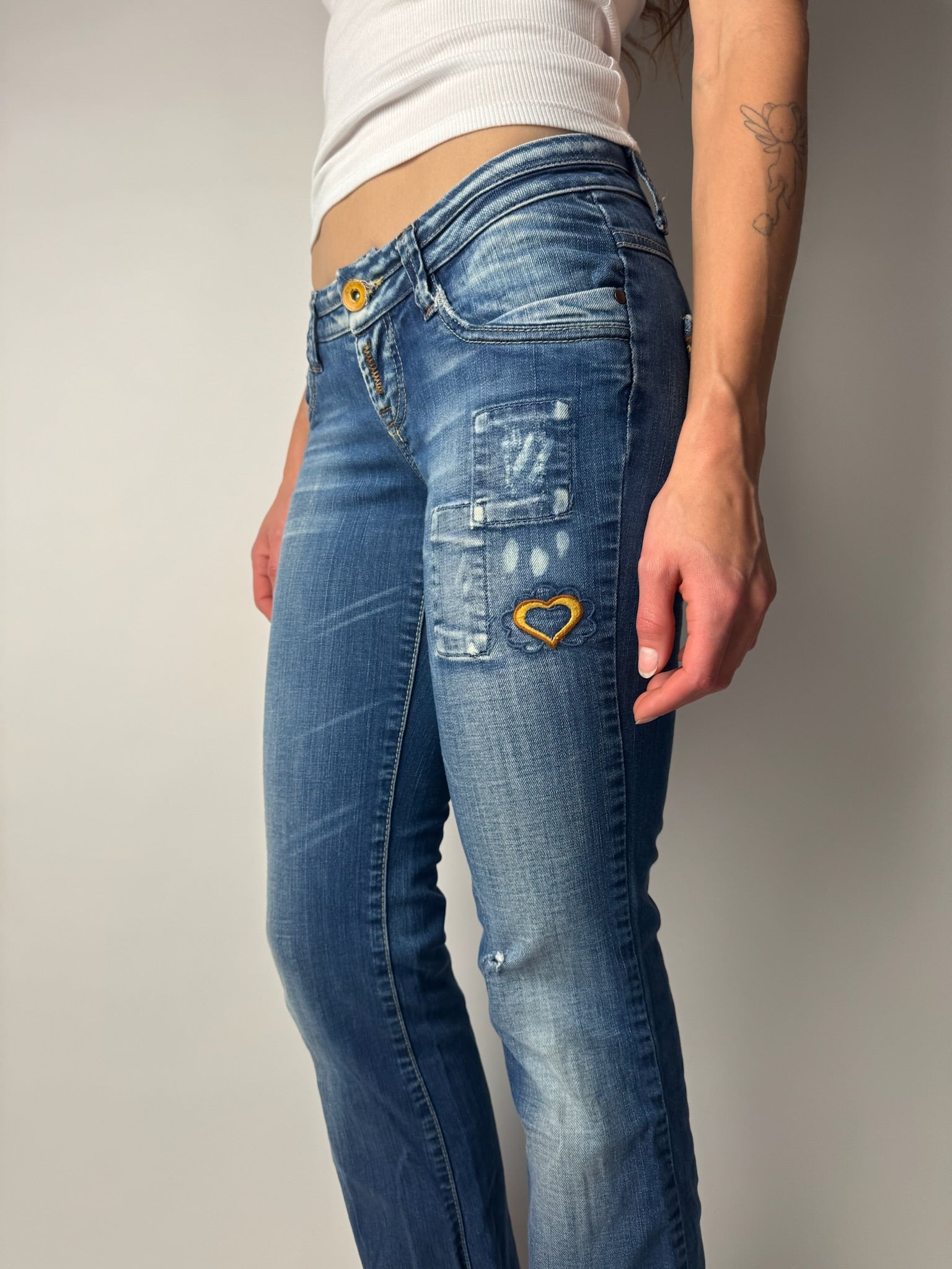 ג׳ינס מתרחב בשילוב רקמה (34)