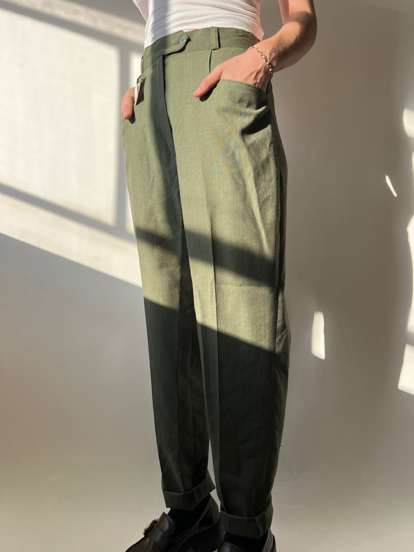 מכנסי צמר מחויטים ירוק זית (36)