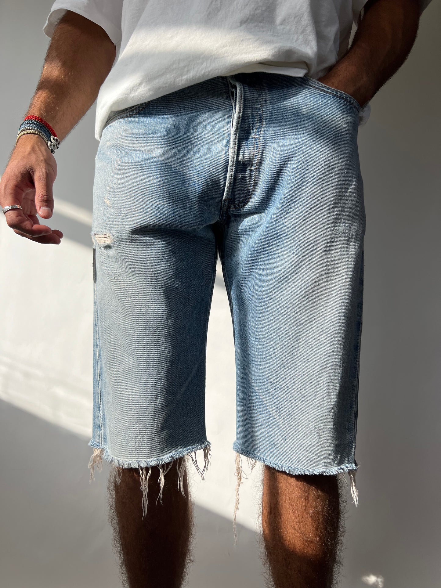 ג׳ינס קרעים קצר Levi's (42)